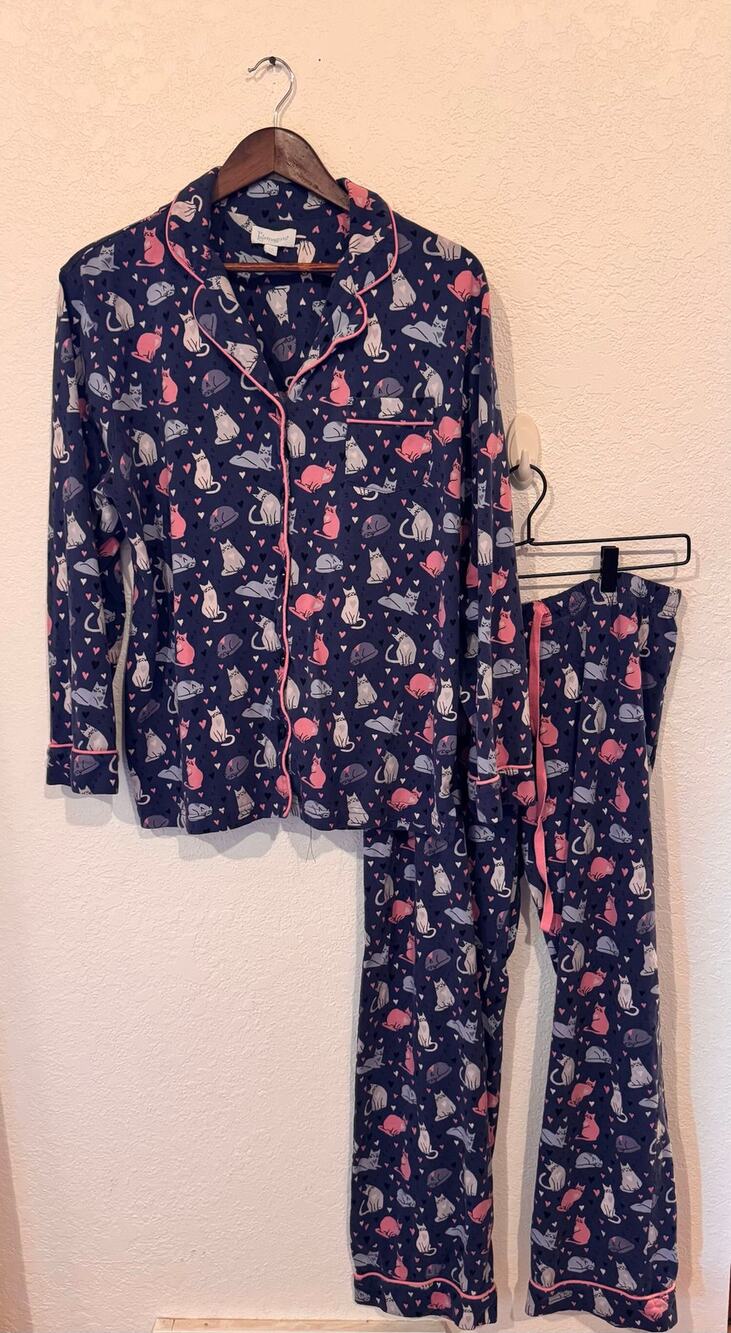 PajamaGram Navy with Cats pajamas- Size L GUC